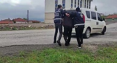 'Cinsel istismar' suçundan aranan 2 kişi yakalandı