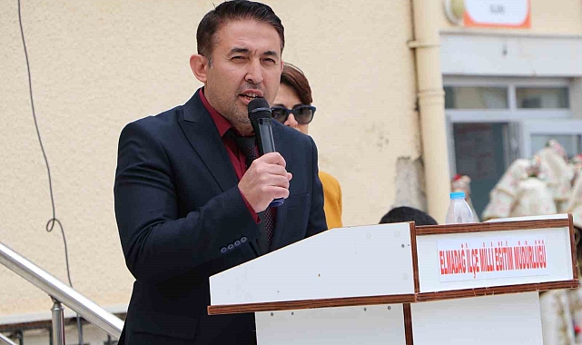 Elmadağ'da "2025-2026 Eğitim-Öğretim Yılı Mesleki Alan Tanıtım Etkinlikleri" programı