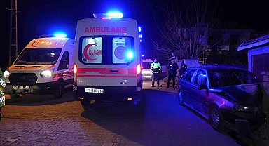 Kırıkkale'de otomobil bahçe duvarına çarptı: 3 yaralı