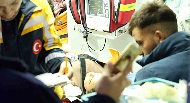 Otomobil şarampole devrildi: Sürücü alkollü ve ehliyetsiz çıktı