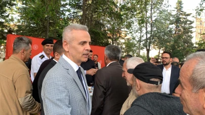 Karaman'da Bayram Coşkusu: Protokol Vatandaşlarla Buluştu