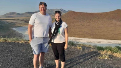 Avusturyalı Çift Meke Gölü'nde Mola Verdi: Türkiye Hayranı Oldular!