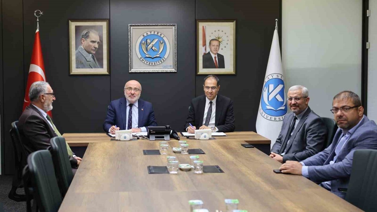 Kayseri Üniversitesi ile Kayseri İl Sağlık Müdürlüğü arasında iş birliği protokolü imzalandı