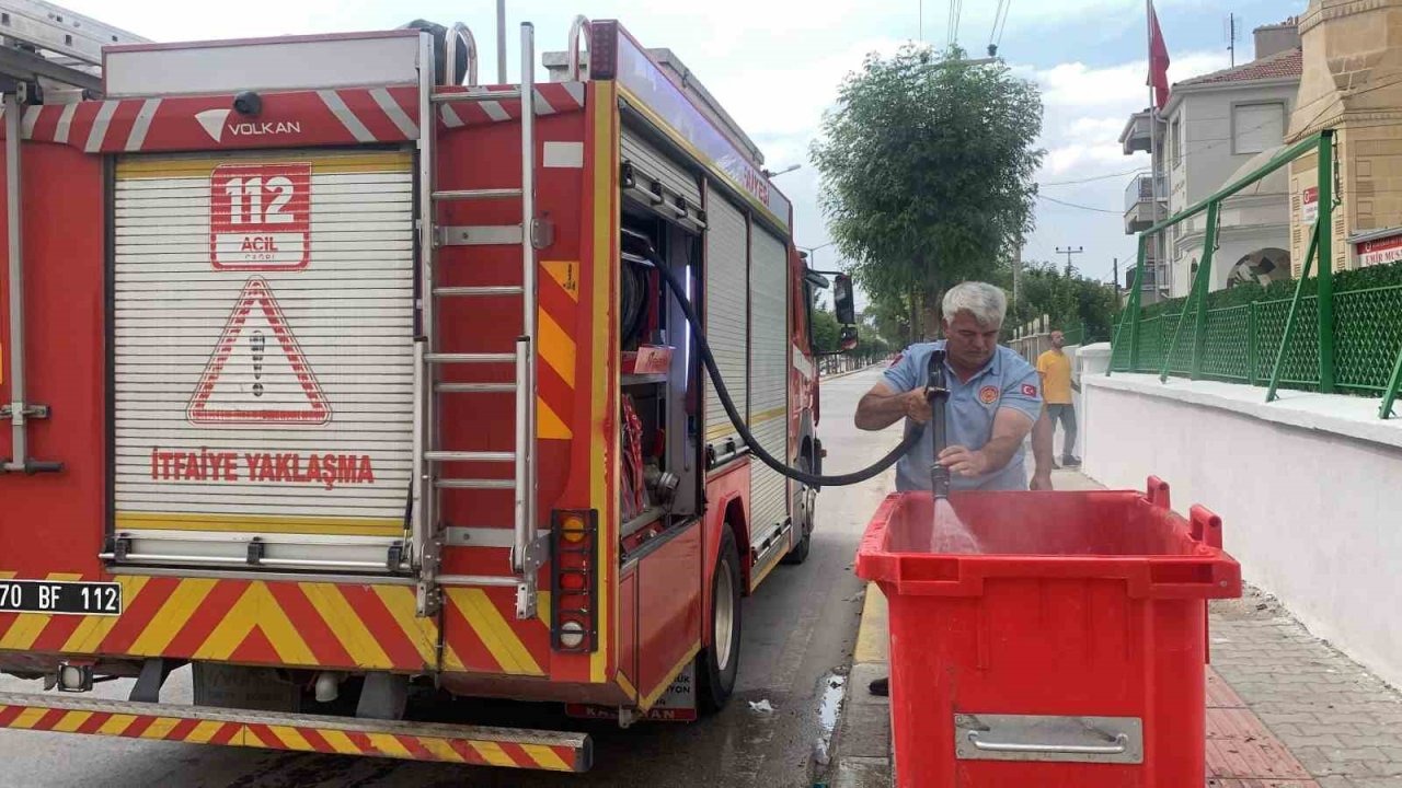Karaman'da Çöp Konteyneri Yangını Söndürüldü