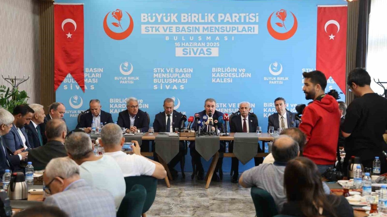 BBP Genel Başkanı Destici: "İsrail; haydut devlet, terörist devlet mantığı ile hareket etmektedir"