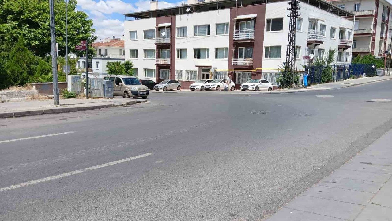 Ankara’da trafikte sürücülerin kavgası kamerada