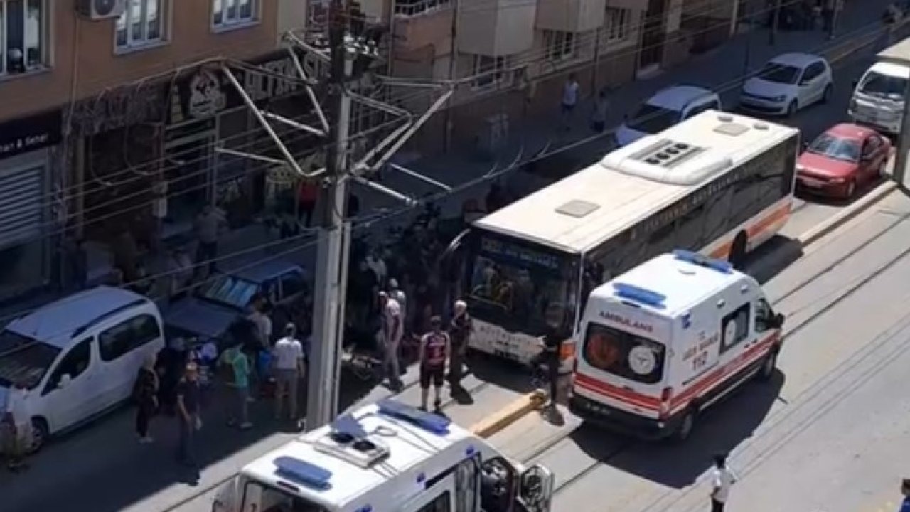 Motosiklet yayaya çarptı: 2 yaralı