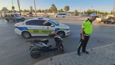 Karaman’da elektrikli bisiklet ile otomobil çarpıştı: 2 yaralı