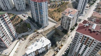 Ankara’da korkutan toprak kayması: 300 kişinin yaşadığı 17 katlı bina boşaltıldı