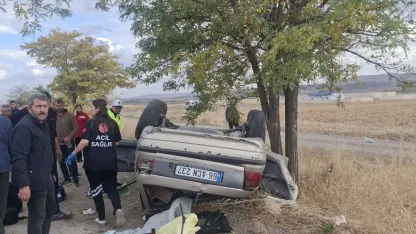Kontrolden çıkan otomobil devrildi: 1 ölü, 1 yaralı