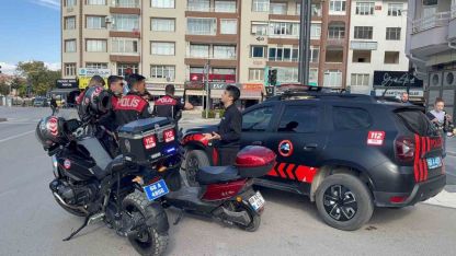 Ehliyetsiz arkadaşına motosikleti verdi, "Bir sürü cezam var" diye polise yalvardı