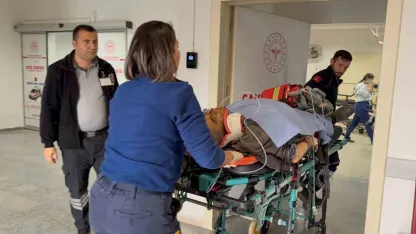Aksaray'da Direksiyon Başındaki Faciada Karı Kocayı Ölüm Ayırdı: Sürücü Can Verdi, Eşi Yaşam Savaşı Veriyor