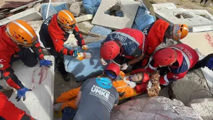 Karaman'da Nefes Kesen Deprem Tatbikatı: Siren Sesleri, Gözyaşları ve Başarılı Operasyonlar Gerçeği Aratmadı!