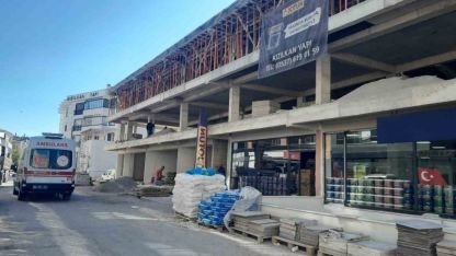 İnşaatta yüksekten düşen işçi yaralandı