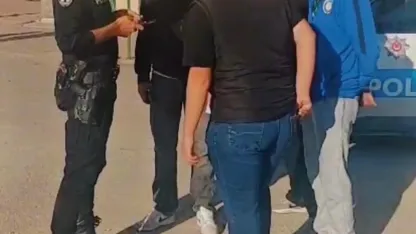 Okul çevresinde ‘Huzur’ uygulaması: 1 aranan şahıs yakalandı