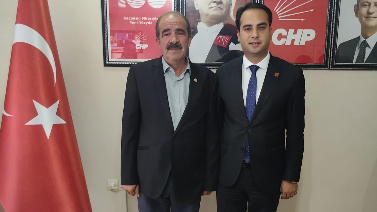 Abdullah Çelik’ten CHP İlçe Başkanlığına Nezaket Ziyareti