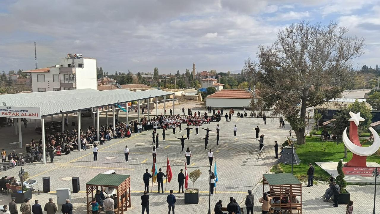 AKÇAŞEHİR'DE MİLLİ BAYRAMLAR BİR BAŞKA KUTLANIYOR