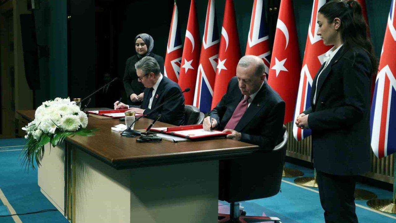 Cumhurbaşkanı Erdoğan: &quot;Eurofighter için anlaşmalar imzalandı&quot;