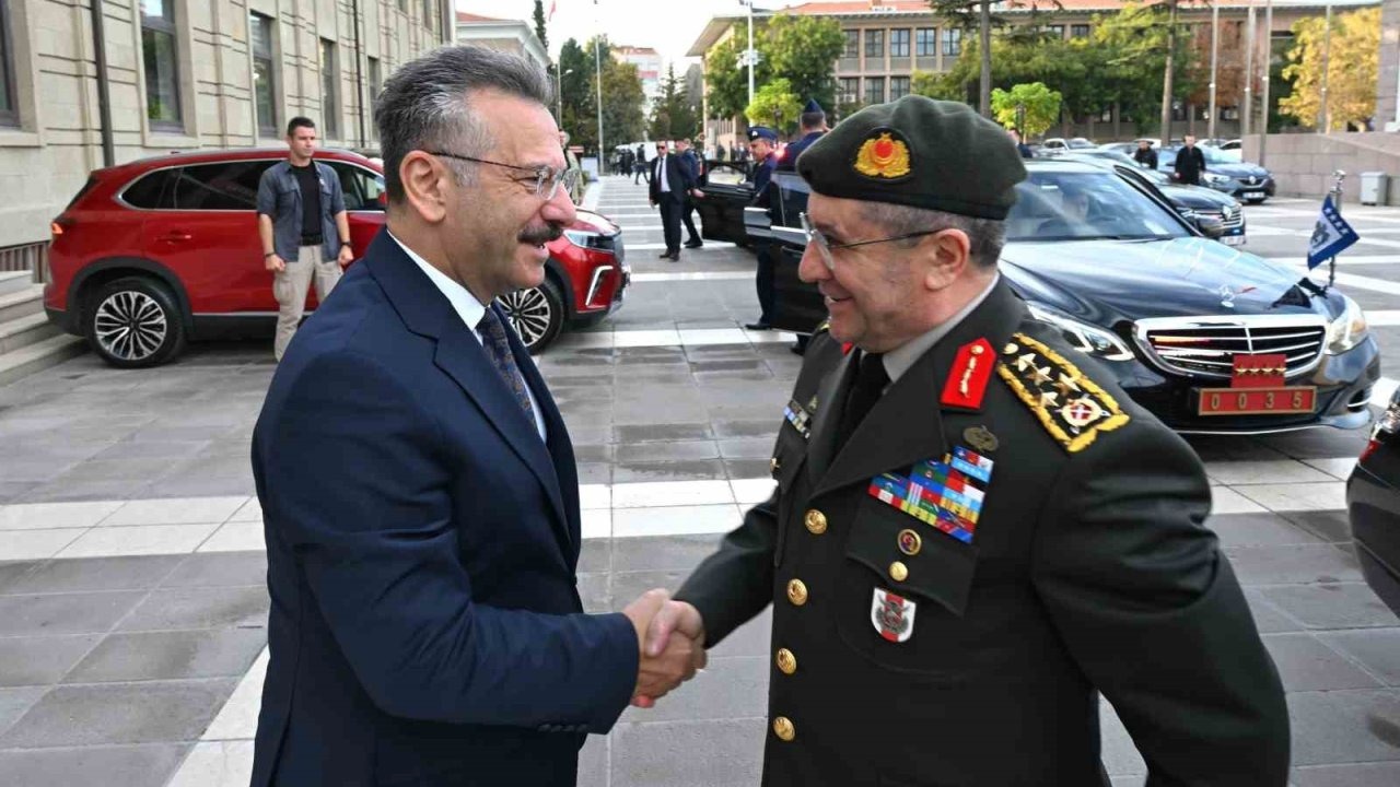 Genelkurmay Başkanı Vali Aksoy’u ziyaret etti