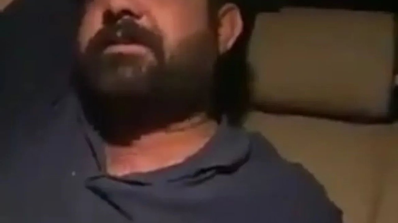 &quot;İncinmişsin&quot; videosuyla tanınan Hasan Fehmi Kaya kamyonette ölü bulundu