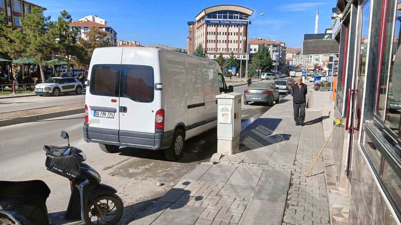Konuşmak için buluştuğu husumetlisi tarafından öldürüldü