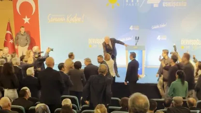 Dervişoğlu "Palanın öbür tarafını da kullanamayacağım" dedi, EBB Başkanı Ünlüce salonu terk etti