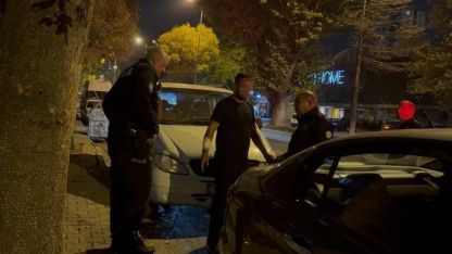 Annesinden para alamayınca kendine zarar vermeye kalktı