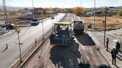 Gesi Mimar Sinan Caddesi’nde yenileme çalışması devam ediyor