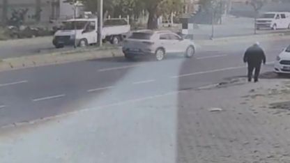 Lise öğrencisi doğum gününden 2 gün sonra otomobilin çarpması sonucu hayatını kaybetti