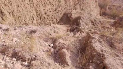 Ankara’da toprak kayması meydana gelen yol trafiğe kapatıldı