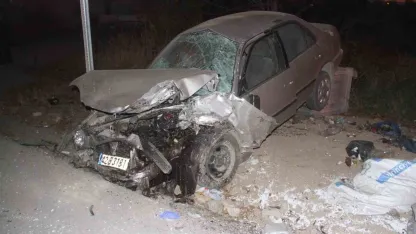 Konya’da traktör ile otomobil çarpıştı: 2 yaralı