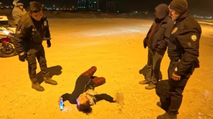 Bekçiler, "Eve bırakalım" dedi, alkollü kadın "Ölümü bulursunuz" cevabını verdi