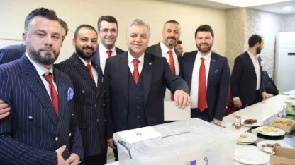 Kayseri Sarraflar ve Kuyumcular Derneği’nde yeni başkan İncetoprak oldu