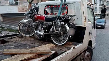 Parkta drift keyfi pahalıya patladı: Sürücüye 3 bin 972 TL ceza kesildi