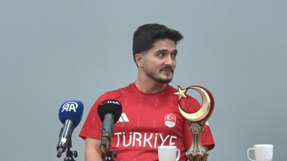 Dünya şampiyonu Muhammed Furkan Özbek’ten öğrencilere ilham veren buluşma