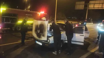 Seydişehir’de kırmızı ışıkta bekleyen otomobilde yangın çıktı