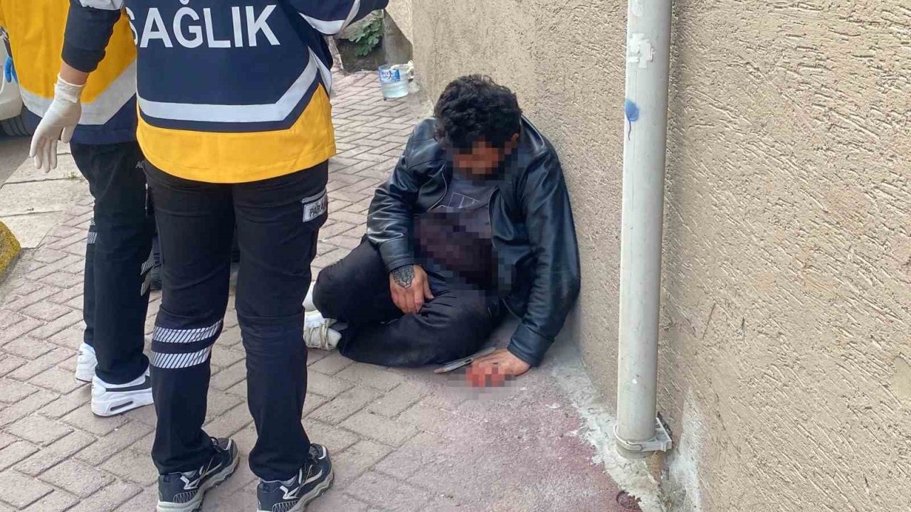 Bıçakla yaralanıp 112’yi arayan şahıs: &quot;Benim için zahmet etmeyin&quot;
