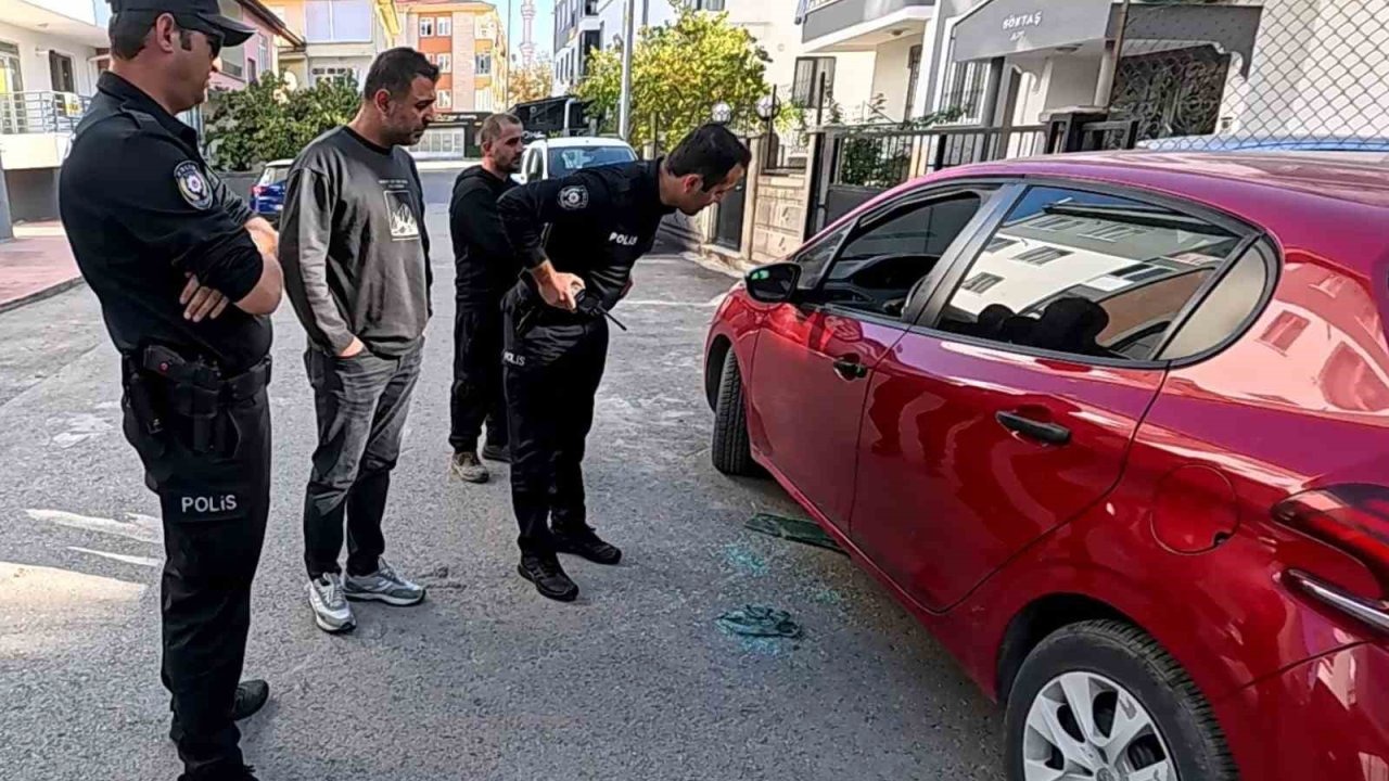 Boşanma aşamasındaki eşinin arabasının camını kırdı, şoka uğrayan kadın KADES’le kurtuldu