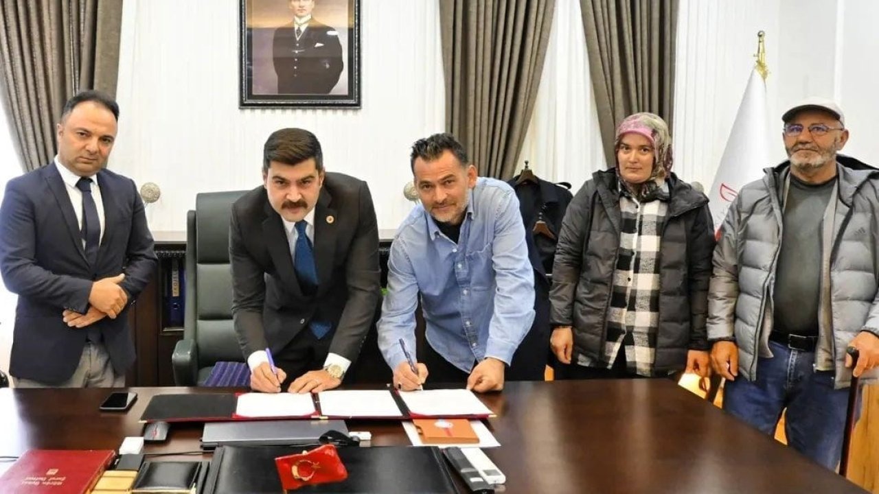 İki apartman dairesini öğrenciler için bağışladılar