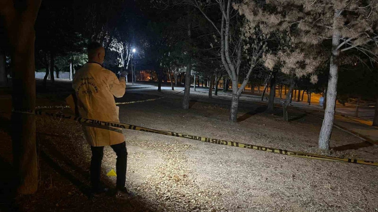 Karaman’da bir parkta meydana gelen silahlı saldırıda 17 yaşındaki bir çocuk yaralandı