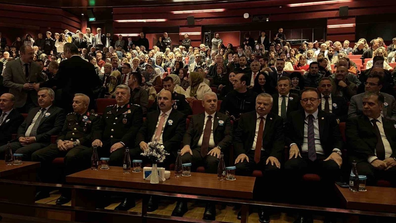 Konya’da Öğretmenler Günü çeşitli etkinliklerle kutlandı