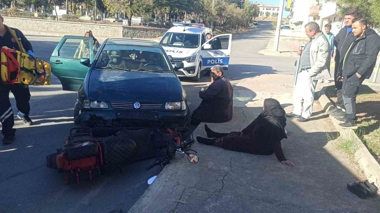 Konya’da otomobil ile motosiklet çarpıştı: 2 yaralı
