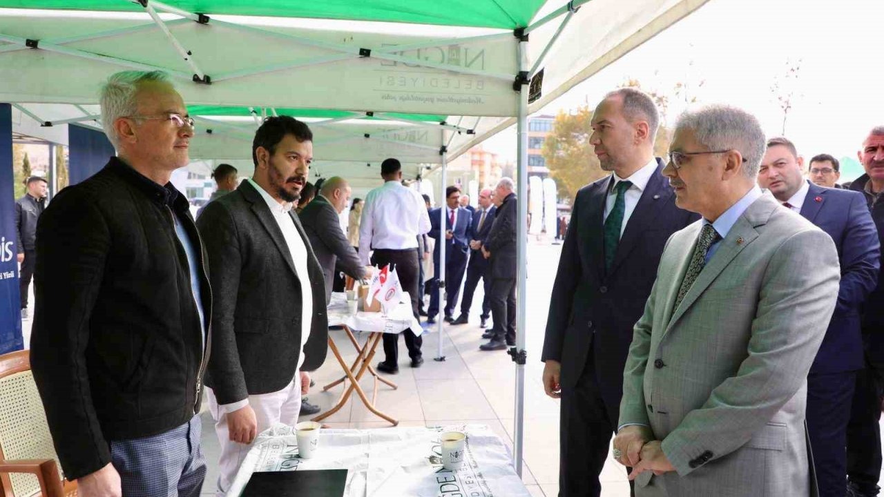 Niğde’de istihdam buluşması: İş arayanlar ve işverenler bir araya geldi