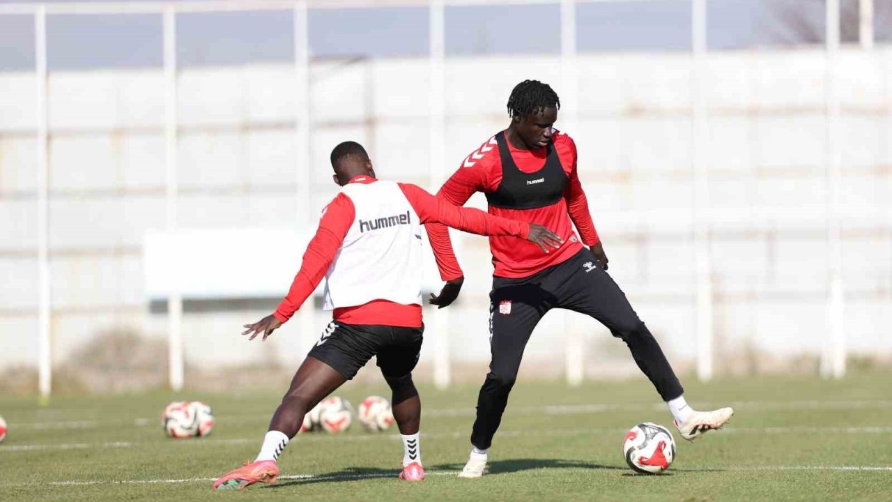 Sivasspor’da Boluspor maçının hazırlıkları sürüyor