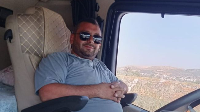 Tır şoförü aracında ölü bulundu