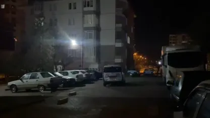 Kayseri’de ekipler 1 saat arayla yaşanan farklı olaylarda bıçakla yaralanan 2 şahsı araçta buldu
