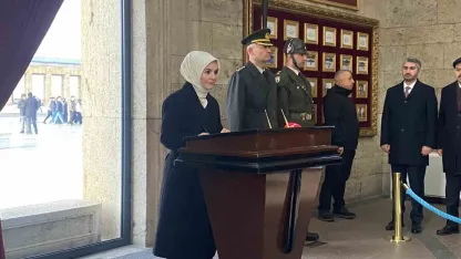 Bakan Göktaş’tan Anıtkabir’e ziyaret