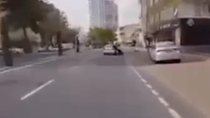 Hatalı şerit değiştirdi, motosiklet sürücüsünü düşürdü: 1 gözaltı