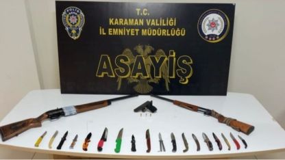 Karaman’da polis uygulamasında silahlar ve bıçaklar ele geçirildi: 5 tutuklama