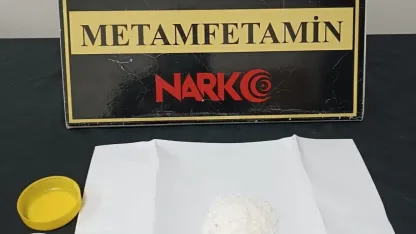 Yol uygulamasında uyuşturucu ele geçirildi